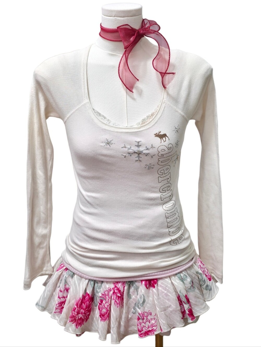 Abercrombie vintage long sleeve cream / white beaded print top